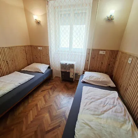 Апартаменты Agnes Nyaralo Koezponti Reszen
